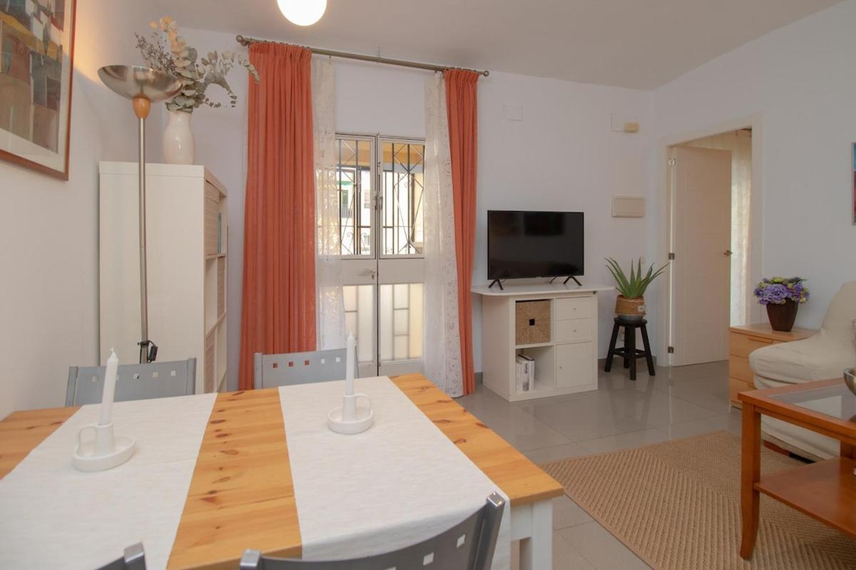 C52 - Seaside 2 Bedrooms By The Center Μάλαγα Εξωτερικό φωτογραφία